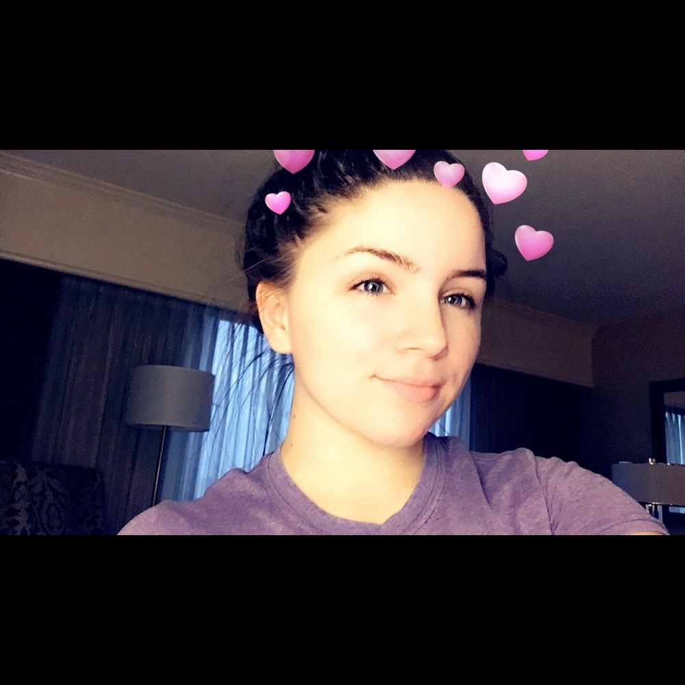 Meet your Posher, Elizabeth